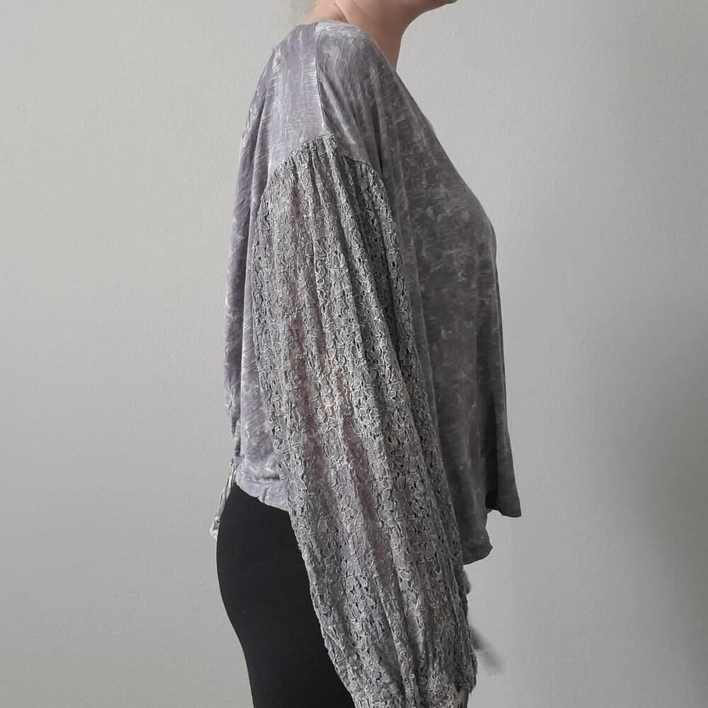 NWT Gimmicks Open Back Blouse - Picture 4 of 10